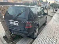 Usado Mercedes ML270 Edition 163 CV (119 kW) 2005 Negro SUV