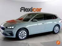 Usado Skoda Scala Selection 115 CV (84 kW) 2024 Gris Utilitario