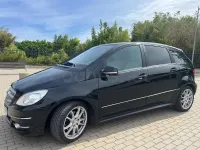 Usado Mercedes B180 109 CV (80 kW) 2011 Negro Monovolumen