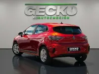 Usado Renault Clio Evolution 91 CV (66 kW) 2024 Rojo Utilitario
