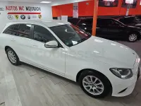 Usado Mercedes C200 160 CV (117 kW) 2019 Blanco Familiar