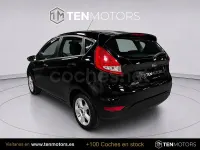 Usado Ford Fiesta Trend 68 CV (50 kW) 2010 Negro Berlina
