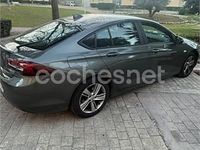 Usado Opel Insignia Business 136 CV (100 kW) 2017 Gris / plata Berlina