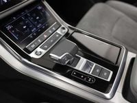 Usado Audi Q8 S-line plus 381 CV (280 kW) 2023 Rojo SUV