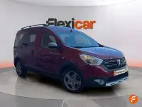 Usado Dacia Dokker Comfort 95 CV (69 kW) 2020 Rojo Monovolumen