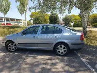 Usado Skoda Octavia 105 CV (77 kW) 2006 Azul Berlina