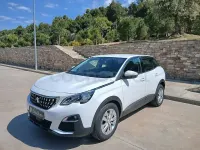 Usado Peugeot 3008 Active 130 CV (95 kW) 2019 Blanco SUV