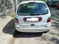 Usado Renault Scénic Authentique 120 CV (88 kW) 2003 Blanco Monovolumen