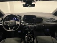 Usado VW T-Roc 115 CV (84 kW) 2025 Gris/plata SUV