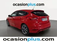 Usado Ford Focus ST-Line 182 CV (133 kW) 2017 Rojo Utilitario