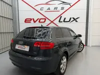 Usado Audi A3 Ambiente 105 CV (77 kW) 2011 Gris / plata Utilitario