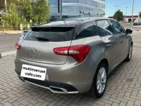 Usado Citroën DS5 200 CV (147 kW) 2013 Beige Utilitario