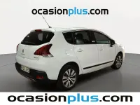 Usado Peugeot 3008 Style 131 CV (96 kW) 2016 Blanco Monovolumen