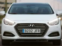 Usado Hyundai i40 136 CV (100 kW) 2015 Blanco Familiar