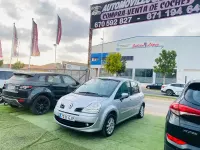 Usado Renault Grand Modus Dynamique 100 CV (73 kW) 2009 Gris / plata Monovolumen