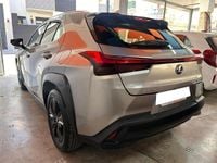 Usado Lexus UX Executive Line 184 CV (135 kW) 2019 Beige SUV