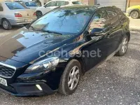 Usado Volvo V40 CC Momentum 120 CV (88 kW) 2015 Negro Familiar