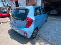 Usado Kia Picanto 65 CV (47 kW) 2015 Azul claro Utilitario