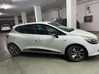 Usado Renault Clio LIMITED 73 CV (53 kW) 2015 Utilitario
