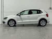 Usado VW Polo Advance 90 CV (66 kW) 2015 Azul Utilitario