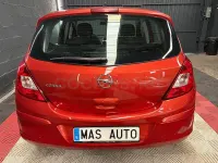 Usado Opel Corsa Essentia 85 CV (62 kW) 2011 Naranja Utilitario