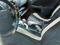Usado Ford Mondeo Trend 115 CV (84 kW) 2002 Gris / plata Berlina