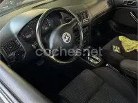 Usado VW Golf IV Highline 100 CV (73 kW) 2001 Negro Familiar