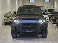 Usado Land Rover Defender SE Dynamic 400 HP (294 kW) 2023 Preto SUV