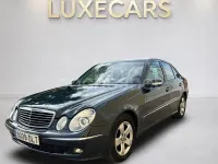 Usado Mercedes E220 Avantgarde 150 CV (110 kW) 2006 Azul Berlina