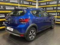 Usado Dacia Sandero Comfort 91 CV (66 kW) 2021 Azul Berlina