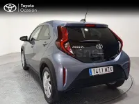 Usado Toyota Aygo X Play 72 CV (52 kW) 2025 Gris / plata SUV
