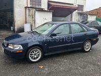 Usado Volvo V40 109 CV (80 kW) 2001 Azul Familiar