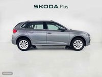 Usado Skoda Kamiq Selection 115 CV (84 kW) 2025 Gris / plata SUV