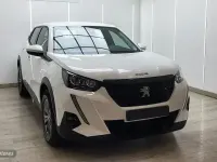 Usado Peugeot 2008 Active 100 CV (73 kW) 2021 Blanco SUV