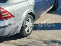 Usado Ford Mondeo Ambiente 115 CV (84 kW) 2001 Gris / plata Berlina