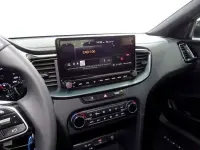 Usado Kia Ceed Style 100 CV (73 kW) 2025 Blanco Utilitario