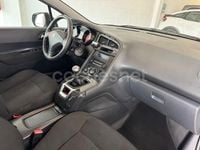 Usado Peugeot 5008 Premium 110 CV (80 kW) 2010 Beige Monovolumen
