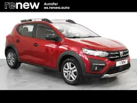 Usado Dacia Sandero Comfort 100 CV (73 kW) 2023 Rojo Berlina