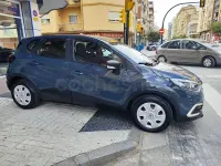 Usado Renault Captur Life 90 CV (66 kW) 2019 Gris / plata SUV