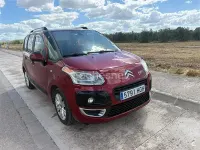 Usado Citroën C3 Picasso 92 CV (67 kW) 2011 Rojo Monovolumen