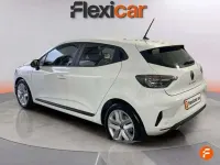 Usado Renault Clio Equilibre 101 CV (74 kW) 2023 Blanco Utilitario