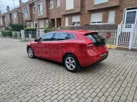 Usado Volvo V40 Momentum 115 CV (84 kW) 2015 Rojo Berlina