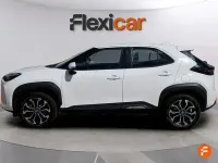 Usado Toyota Yaris Active 116 CV (85 kW) 2022 Blanco Utilitario