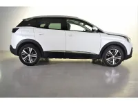 Usado Peugeot 3008 Allure 130 CV (95 kW) 2018 Blanco SUV