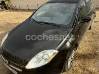 Usado Fiat Bravo Dynamic 120 CV (88 kW) 2008 Negro Utilitario