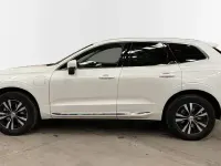 Usado Volvo XC60 Core 350 CV (257 kW) 2025 Blanco SUV