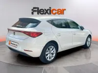 Usado Seat Leon Style 116 CV (85 kW) 2025 Blanco Berlina