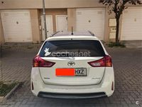 Usado Toyota Auris Active 90 CV (66 kW) 2014 Blanco Familiar