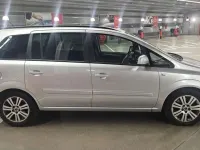 Usado Opel Zafira Family 125 HP (91 kW) 2012 Cinzento Monovolume