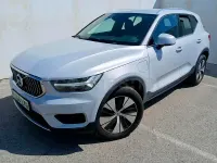 Usado Volvo XC40 Core 211 CV (155 kW) 2022 Gris / plata SUV